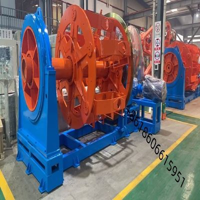 Thiết kế Planetary Strander với 1 + 6 + 12 + 18 + 24 + 30 Bobbin Cage và Motor Tension điều chỉnh